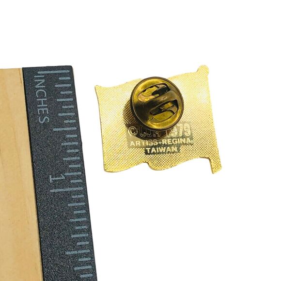 VTG Labatt's Olympic Sponsor 1988 Calgary Lapel Hat Pin Canadian Beer Sports Bar - Picture 4 of 4